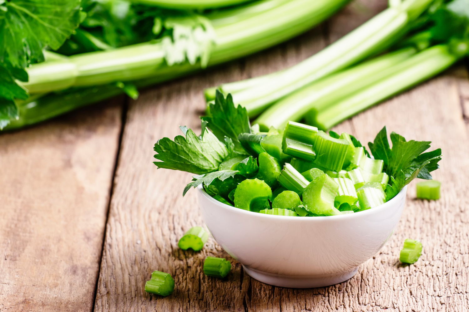 celery juice vs eating raw